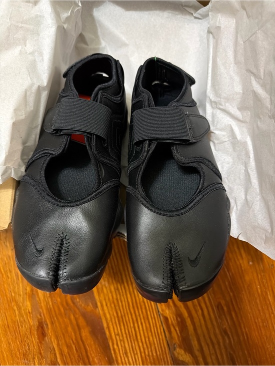 Nike Shoes - Nike Black leather Air Rift Sneakers